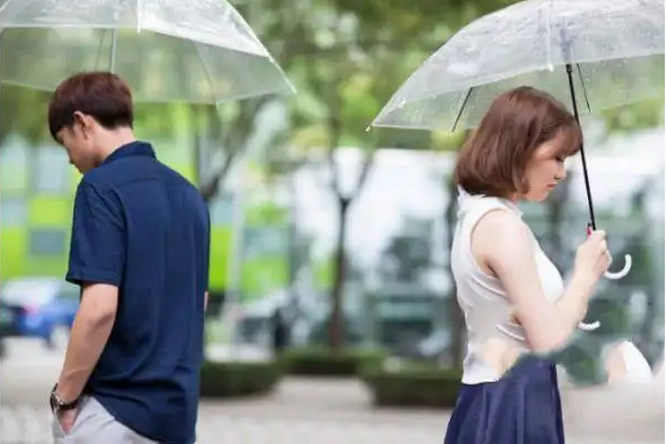 深圳市侦探社：男人冤枉女人出轨,女人怎么办